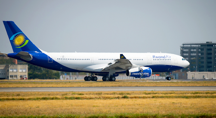 Rwandair Airbus 330 Foto Rwandair
